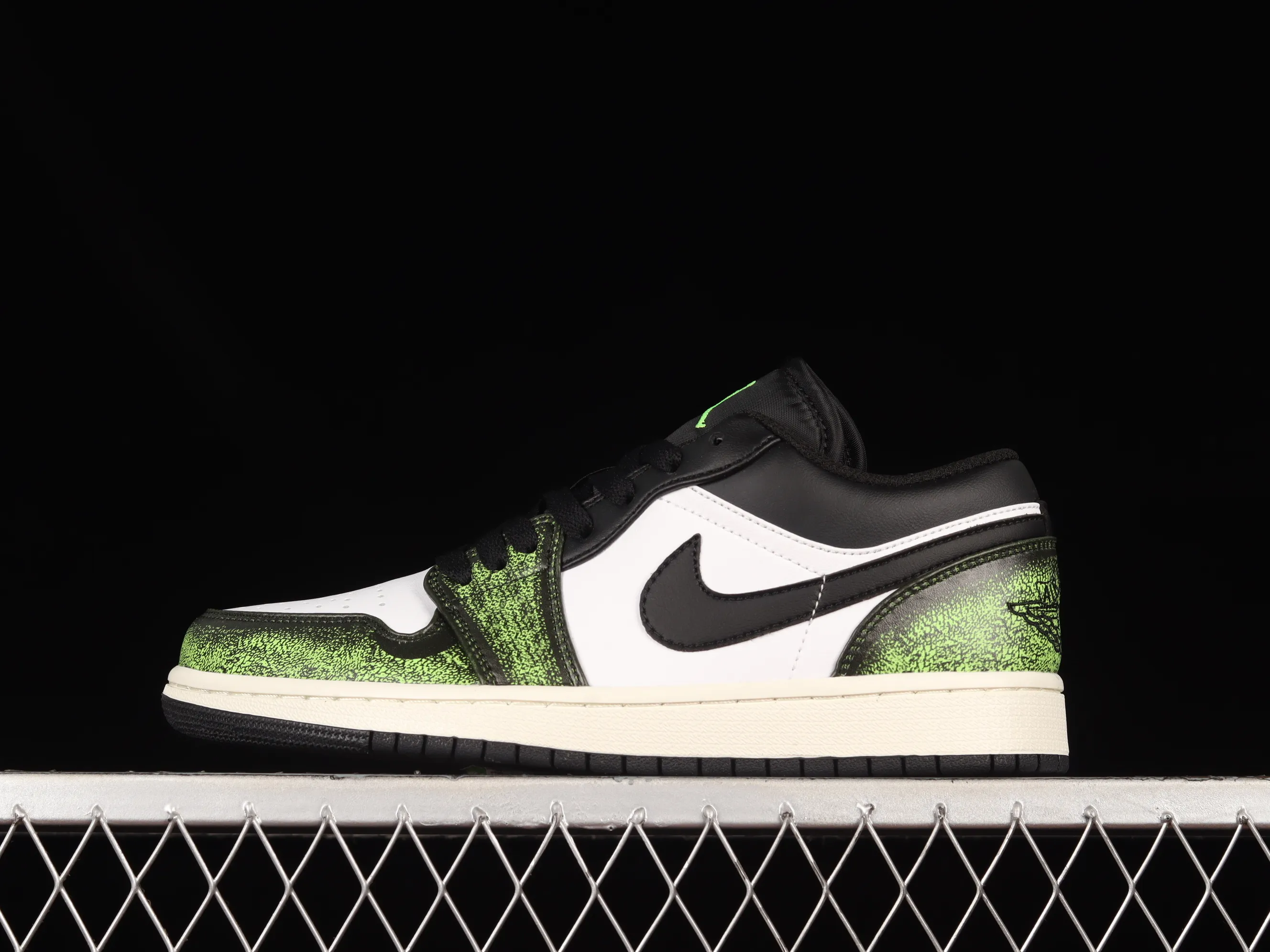 All categories Air Jordan Jordan series basketball shoes Air Jordan 1 Low Air Jordan 1 Low "Wear Away" AJ1 Joe 1 Forest Green DN3705-003